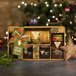 Cottage Delight Classic Hamper - Cheese Board