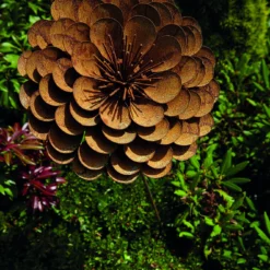 Tom Chambers Plant Stake Rustic Hydrangea